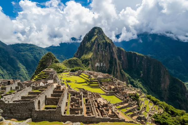 Machu Picchu Inca Peru – panoramic view of the ancient Inca city